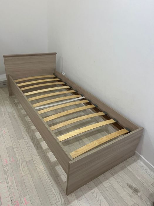 Кровать односпальная