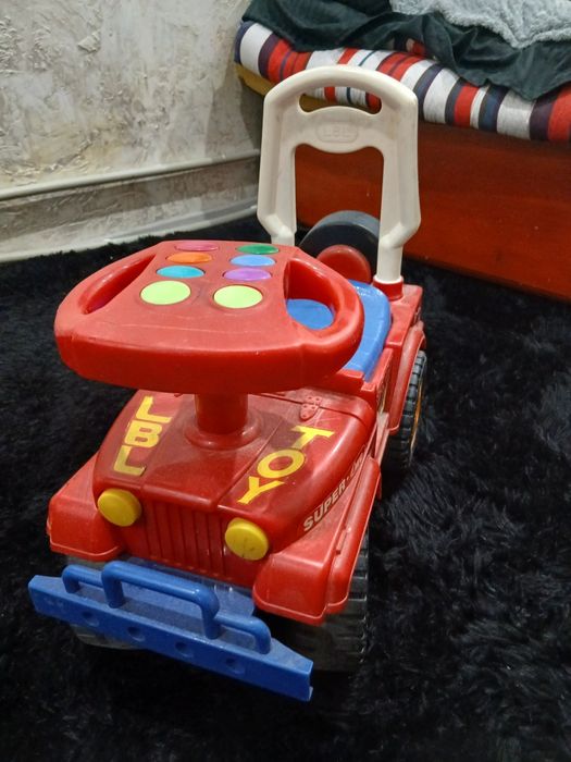 Машинка каталка бу