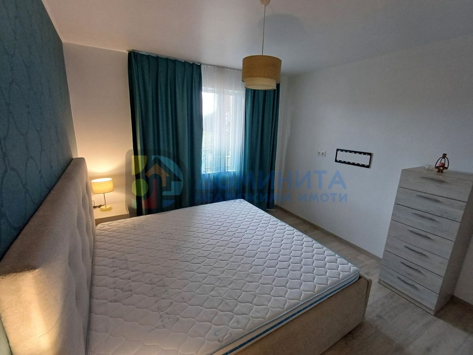 Двустаен апартамент, напълно обзаведен. Луксозно изпълнение