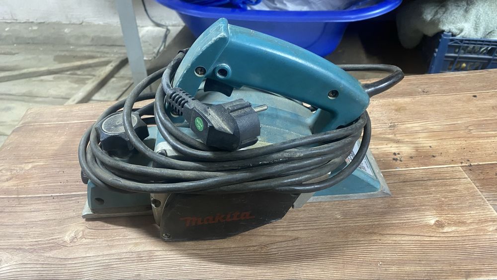 Рубанка электреческий