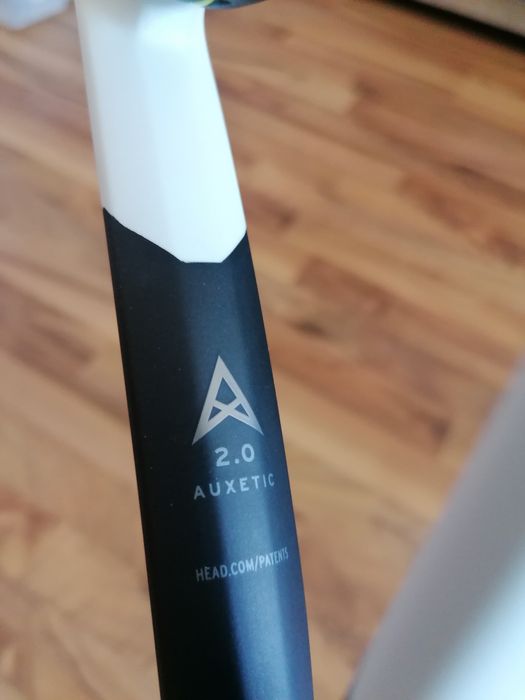 Vând rachetă nouă tenis Head Speed model 2024