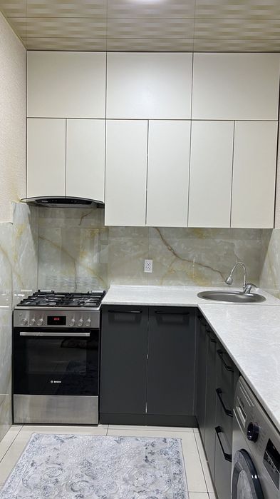 SROCHNO kvartira sotiladi Sergeli-4 3/2/5