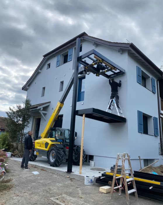 Scari metalice la comanda pentru exterior orice model