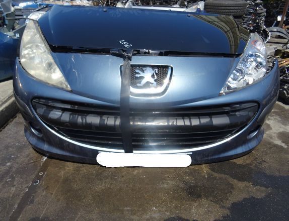 Vand Fata Completa Peugeot 207 din 2006 volan pe stanga
