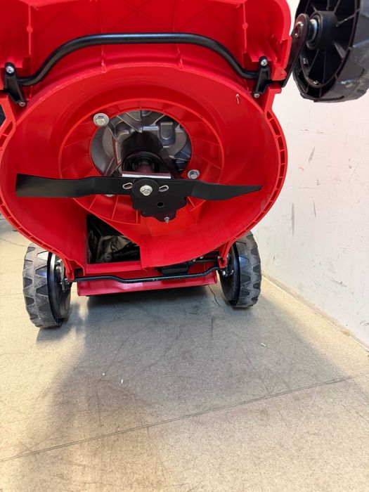 Косачка бенз. самоход 80cc 1.8kW 40cm 40L/Косачка бенз. самоход 3.7kW