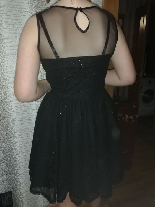 Маленькое черное  платье