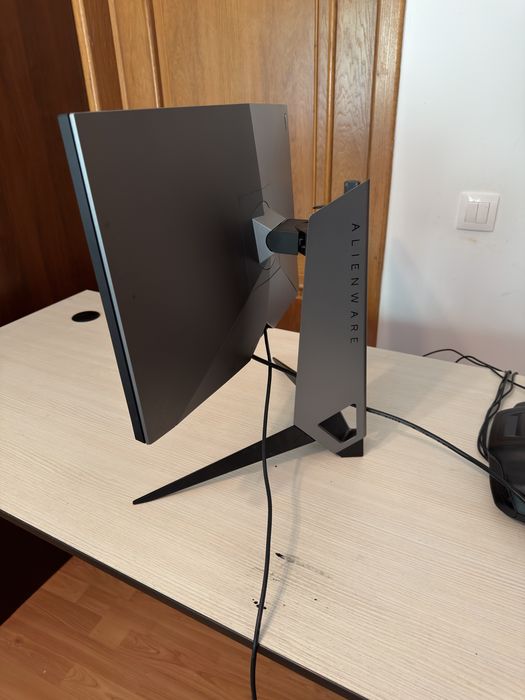 Monitor Allienware 240hz 1ms  27inch Full Box