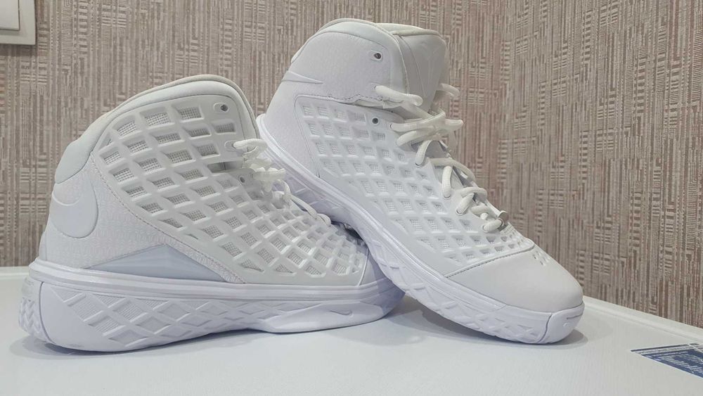 Чисто нови Nike Kobe 3 Protro “Halo” №43 – Оригинални  2025 модел
