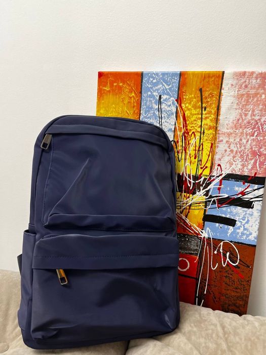 Синий нейлоновый рюкзак