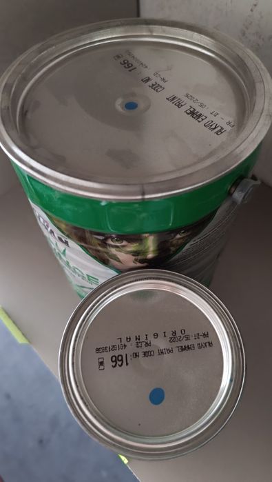 Продам краски лаки и растворители