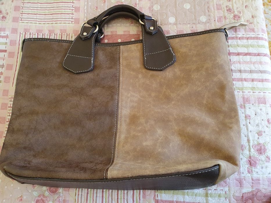 Нова голяма дамска чанта в кафяво