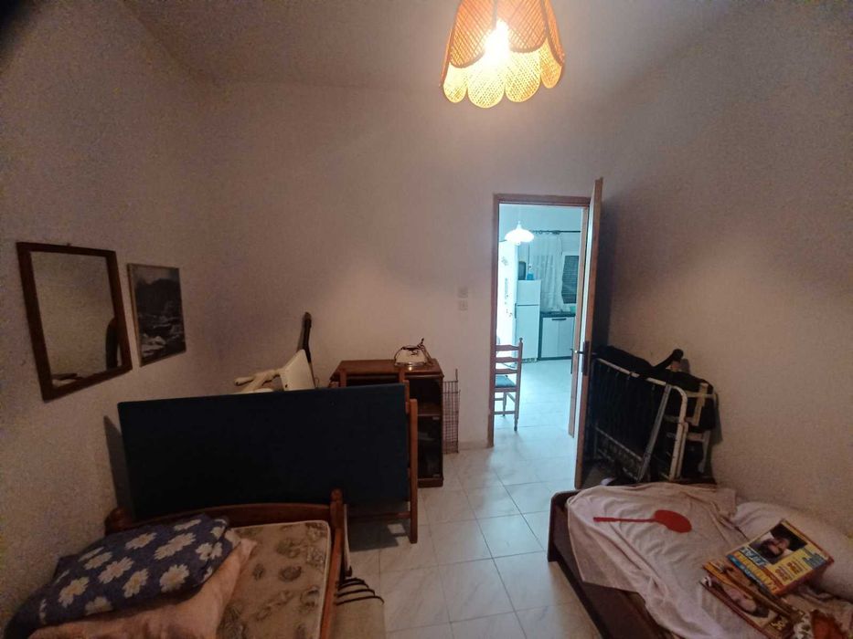 Продава къща 52 м2 с двор 100 м2 - Брацаки, Кердилия, Гърция