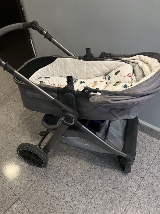 Коляска для ребенка