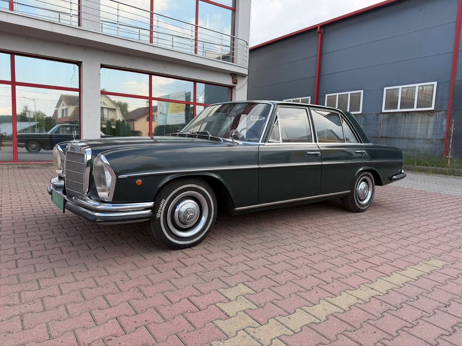 Mercedes S class w108 SE
