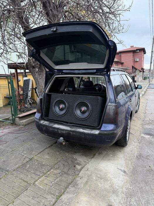 В перфектно състояние  Бас каса antx