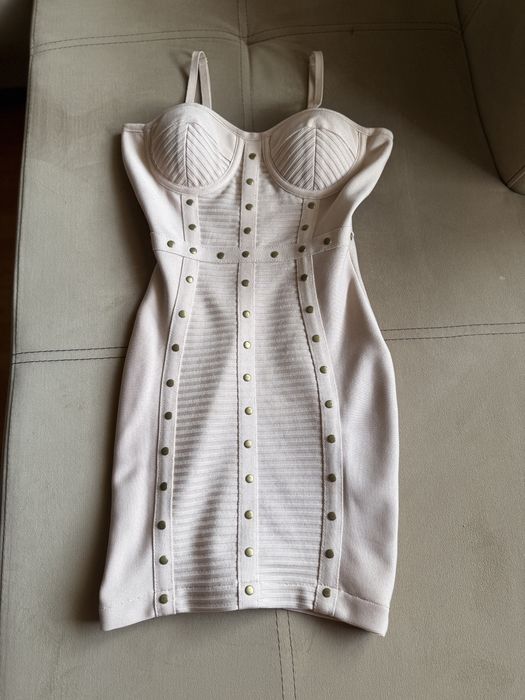 Дамски бандажни рокли !