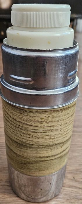 Термос металлический СССР 0,7 л.  Район 1000 мелочей