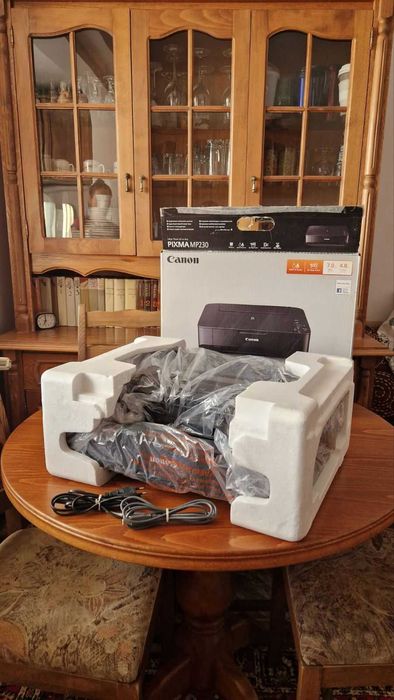 Canon Pixma MP230 цветен мастиленоструен принтер + скенер