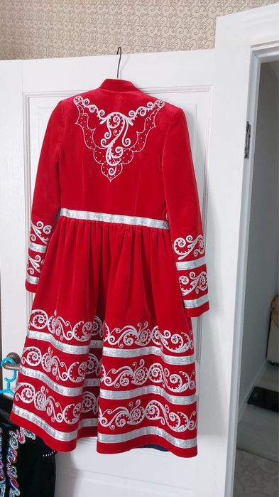 Камзол  женский красный