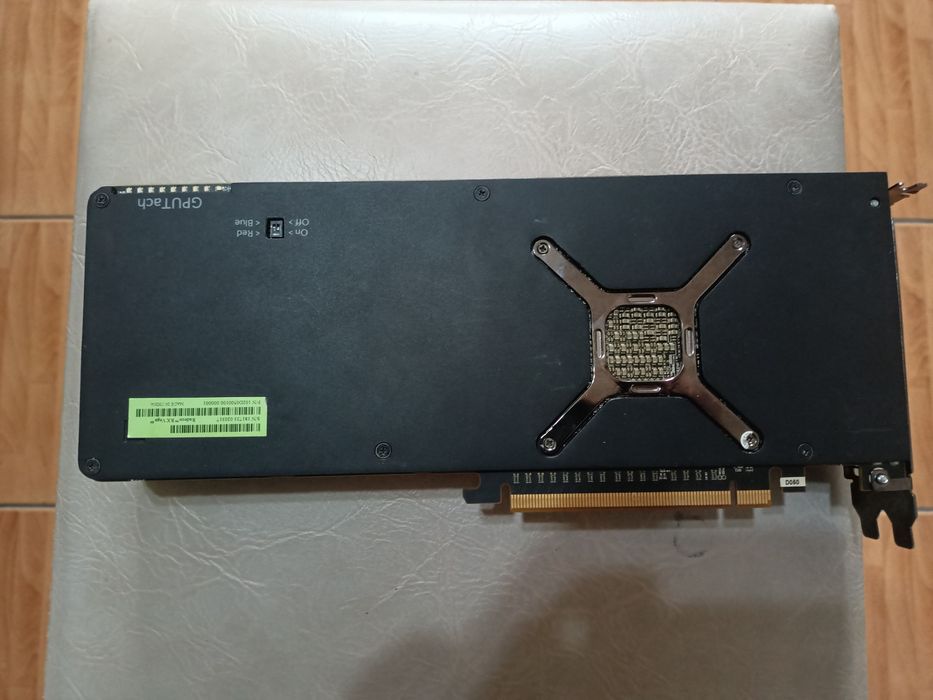 Vand placa video Vega 64 defectă