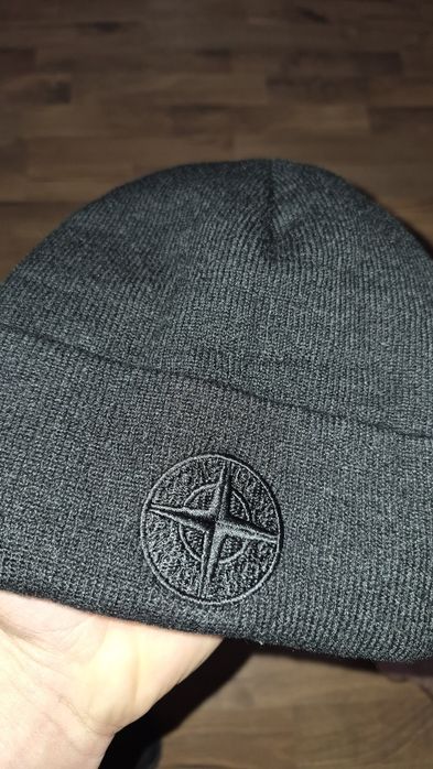 Зимна Шапка Stone Island
