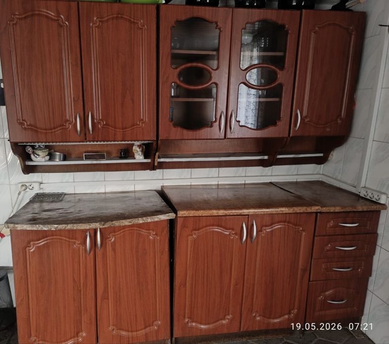 Продам кухонный гарнитур.