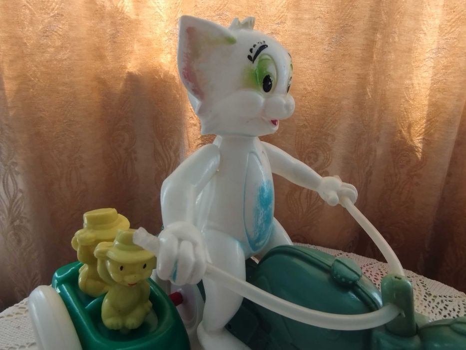 Винтидж пластмасова играчка Томи и Джери