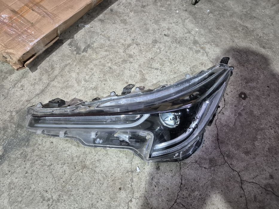 Far stanga Toyota Corolla sedan 2018-2023