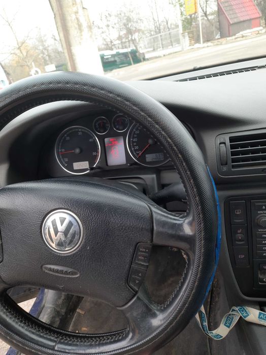 Vând volkswagen Passat b5 2005