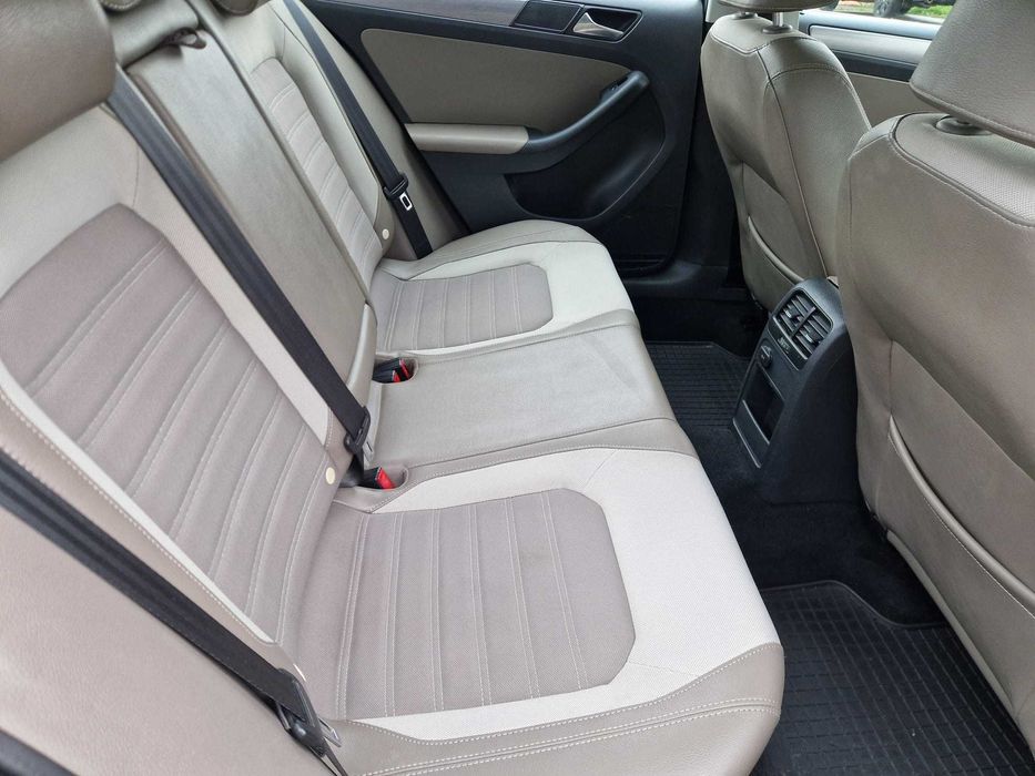 VW Jetta 1.6 TDi 110 Cp 2011