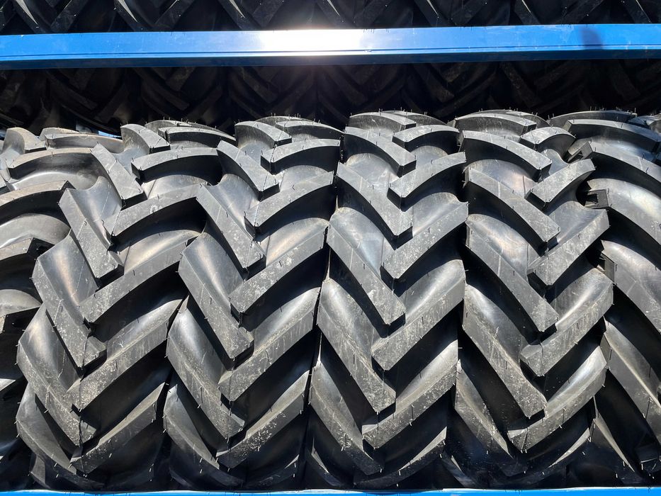 14.9-28 anvelope noi cu 8 pliuri marca TATKO pentru tractor spate