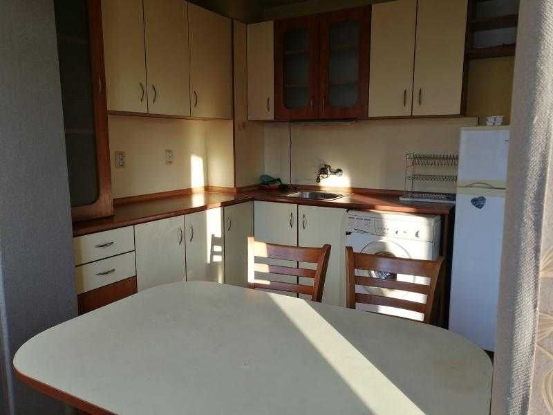 Дава се под наем Двустаен апартамент в Бургас, Зорница - 67 кв.м за 331.5 € - Снимка #2