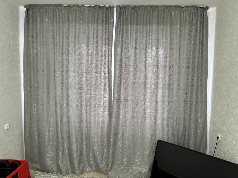 Продам шторы новый