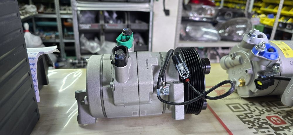 Компрессор кондиционера Приора хэлла (насос)