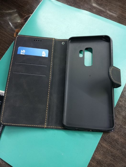 Чехлы на телефон Samsung Galaxy S9+