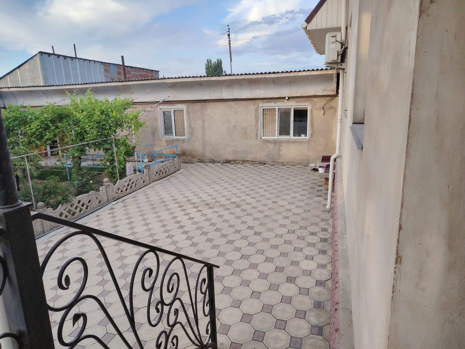 Продаётся дом с участком