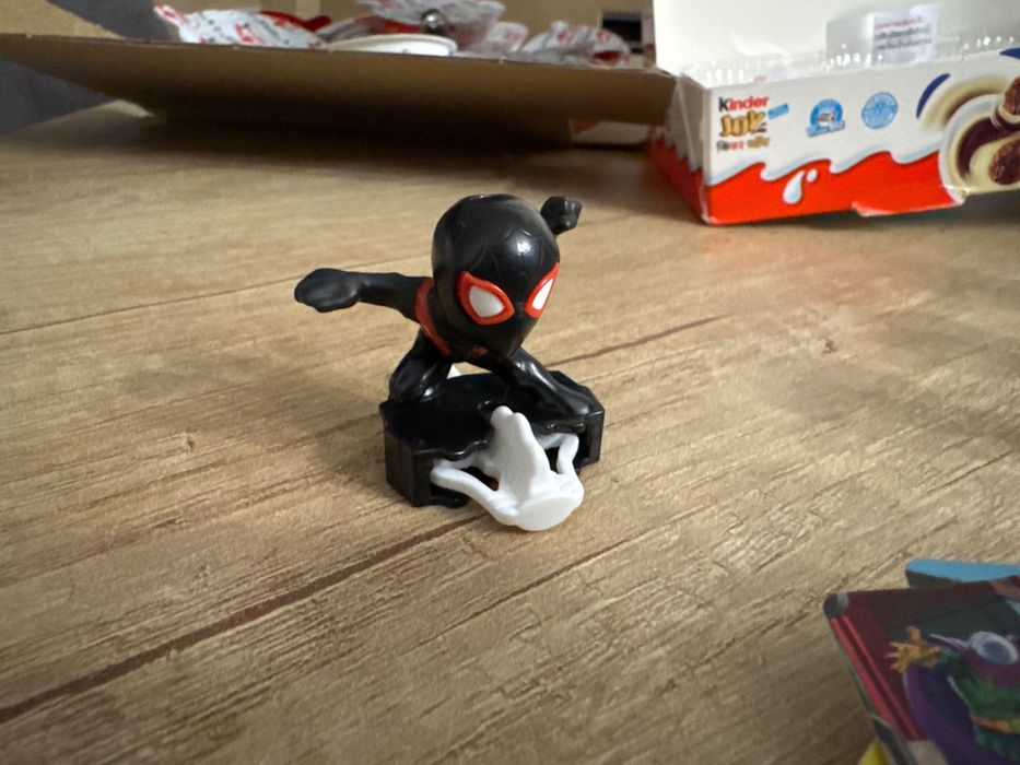 Spiderman Kinder Joy фигурки