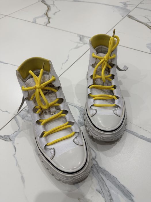 Продам кеды кожанные