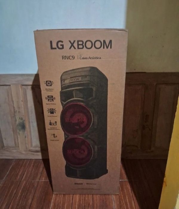 Мощна парти колона LG XBOOM RNC9