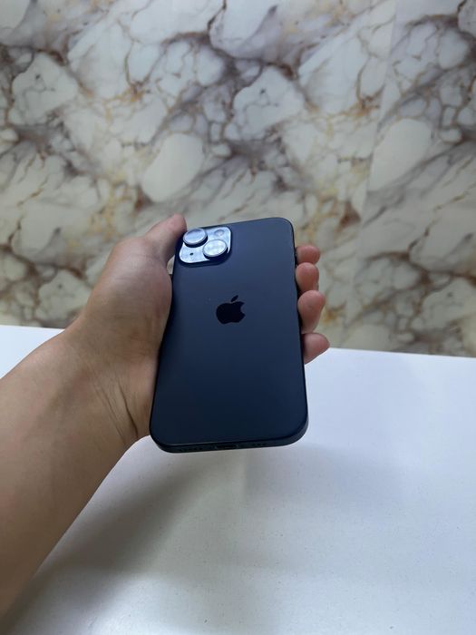 iPhone 15 черный