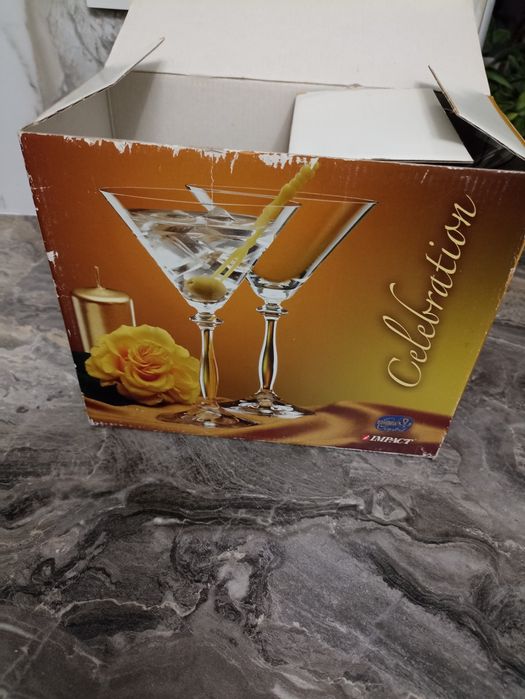 Продам бокалы для мартини