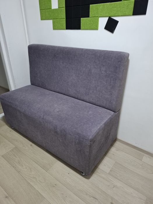 Продам диван небольшой для ожиданий