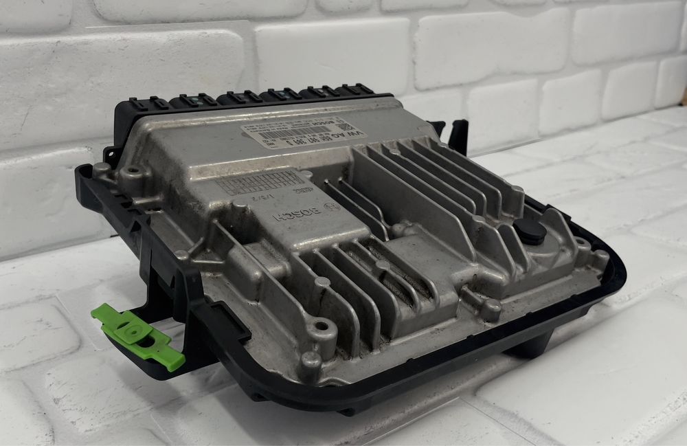 Компютър модул двигател AUDI Q5 / SQ5 06M907309D