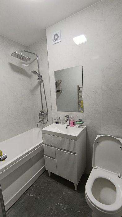 Qizlar uchun Kvartira (Sheriklikga)