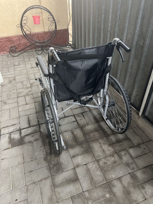 Инвалидная коляска