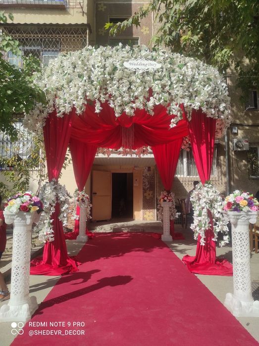 Ofarmleniya. Kuyov navkar tóy bezaklari