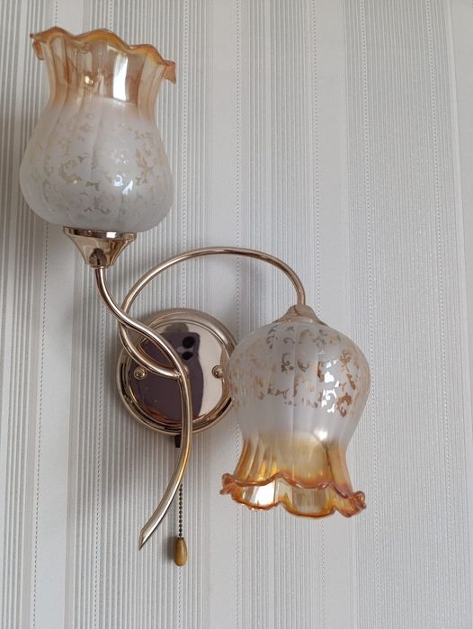 Люстра +2шт бра в комплекте