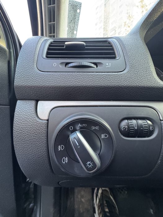 Голф 5 1.6 FSI за части