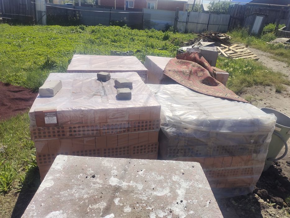 Продам    Кирпич