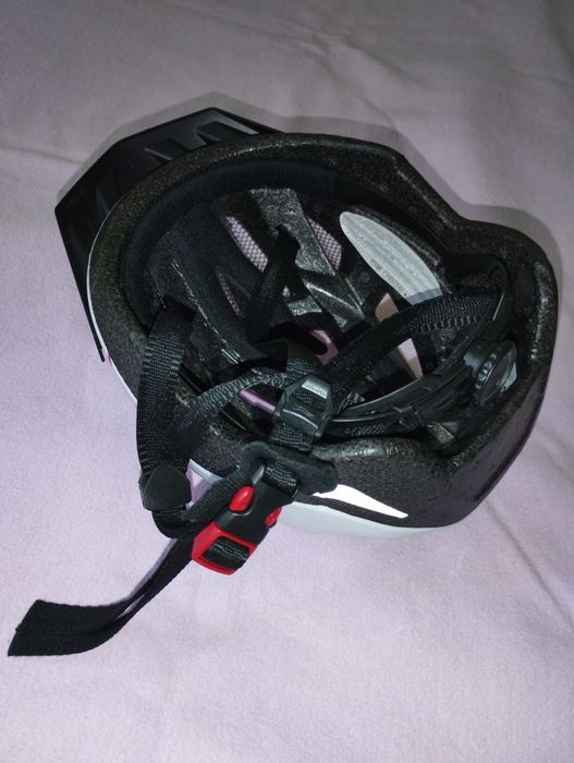 Светеща каска за велосипед р. 49-54 см /за 6-10г./